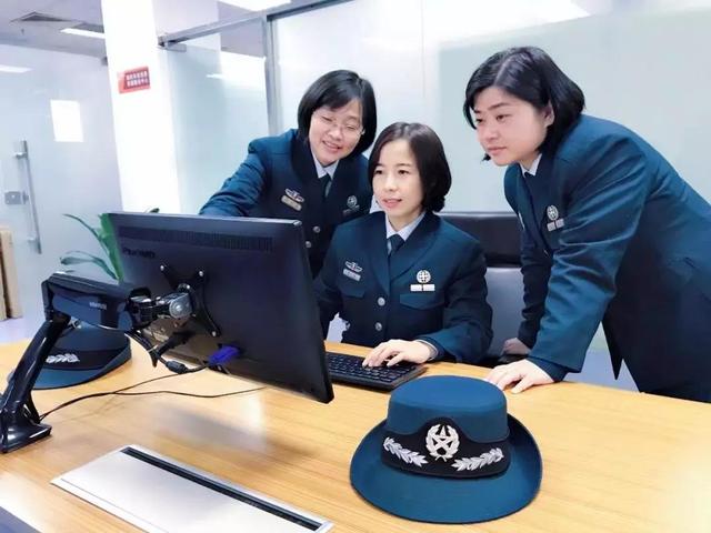 女生考部队文职有哪些岗位（部队有哪些女生考的文职岗位）