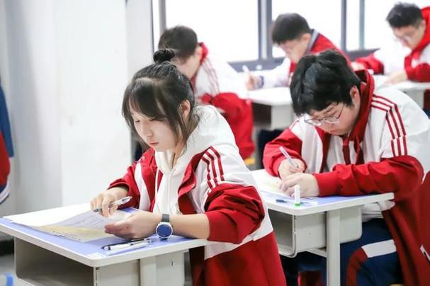 高中有什么专业（职责高中有哪些专业）