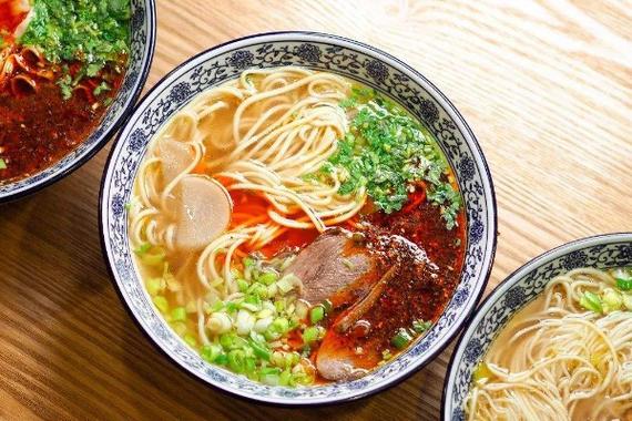 十大面馆加盟排行榜（面馆加盟店最火的前十家）