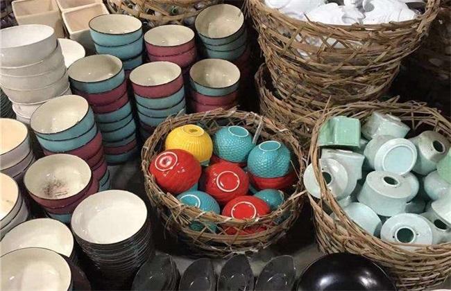 新手摆地摊卖什么好（新手摆地摊卖什么好赚钱）