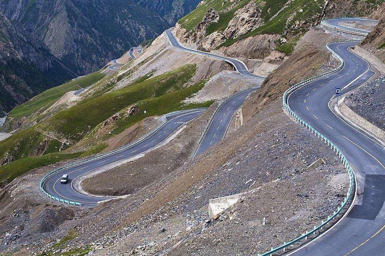 独库公路海拔最高多少（独库公路海拔多少米）