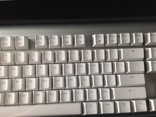 青轴和红轴的区别（打游戏用青轴还是红轴有什么区别）
