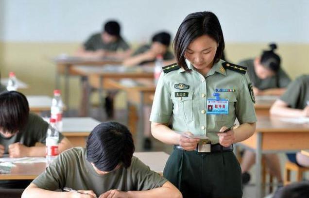 考军校要什么条件（高考考军校要什么条件）