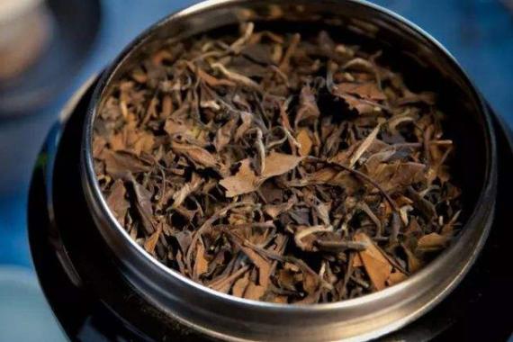 茶叶长期保存方法（家里茶叶怎么储存最好）