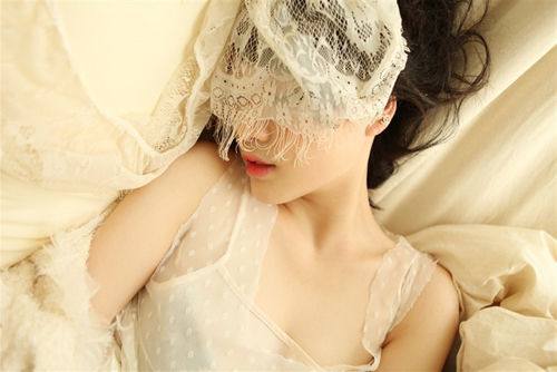 占有欲强的女生表现（占有欲强的女孩子是什么样的）