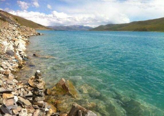 四大湖是哪四大湖（中国的四大湖是哪四大湖）