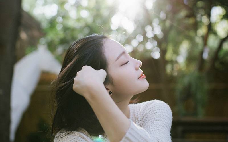 喜欢安静独处的女人是什么性格（女人喜欢独处说明了什么）