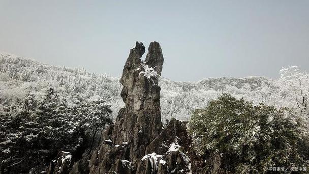 华蓥山海拔最高多少米（华蓥山海拔有多高）