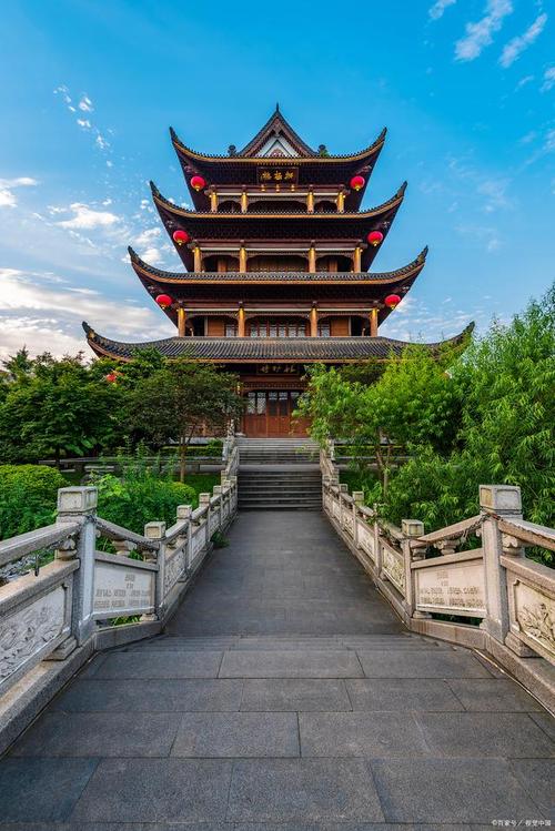 湖南长沙旅游十大必去景区（湖南长沙最值得去的十大景点）