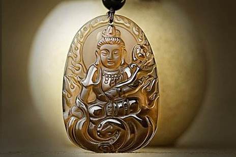 属蛇的本命佛是什么菩萨（属蛇的守护神是什么菩萨）