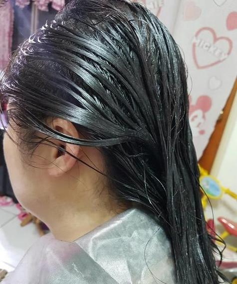 染发膏染在皮肤上如何祛除（染发膏染在皮肤上如何洗干净）
